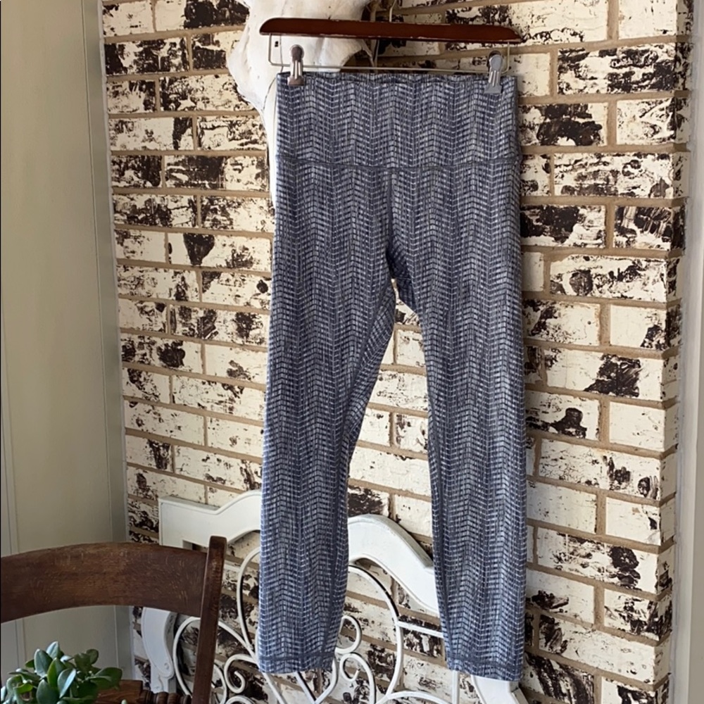 Lululemon 8 WUNDER UNDER PANT HIGH RISE HERRINGBONE like new